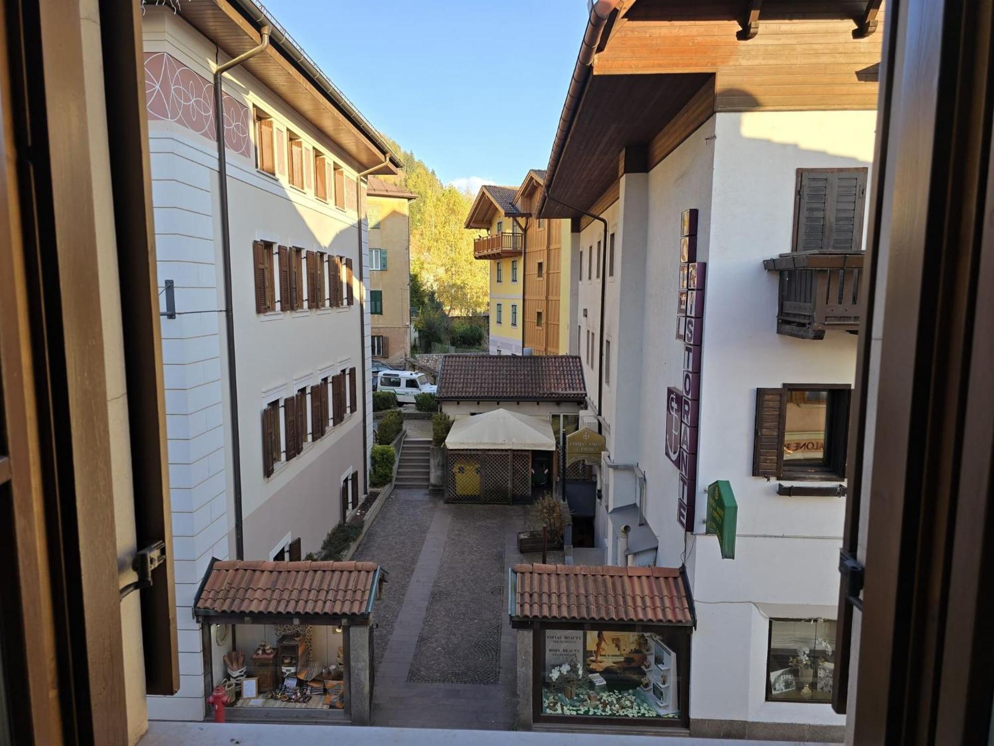 Elveshome - Alpine Stay Apartments Predazzo Exterior foto